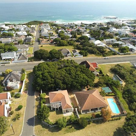 Milkwood Lodge Hermanus Bagian luar foto