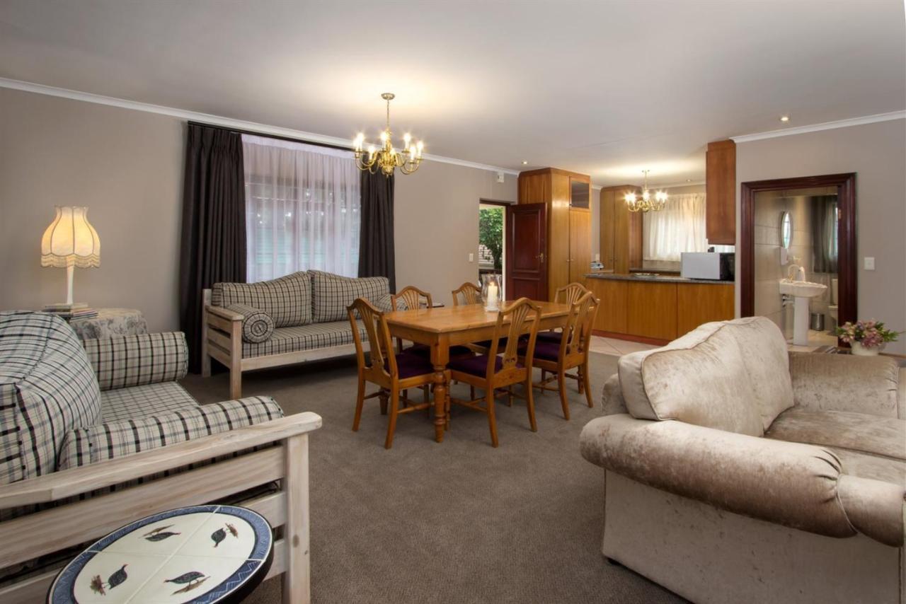Milkwood Lodge Hermanus Bagian luar foto