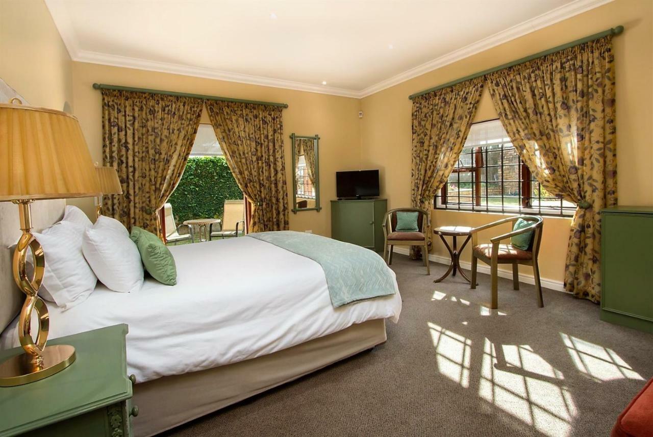 Milkwood Lodge Hermanus Bagian luar foto